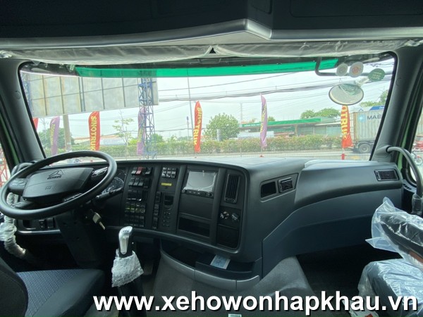 nội thất đầu kéo howo a7 380hp